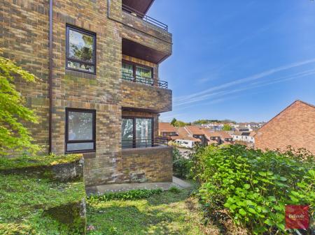 1 bedroom Flat to let in Heath Court, West Cross, Swansea, SA3