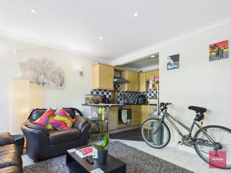 1 bedroom Flat to let in Irvine Court, Mumbles, Swansea, SA3