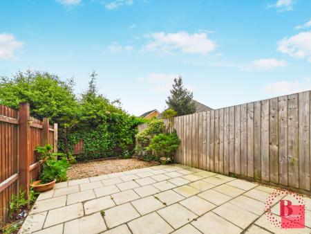 2 bedroom Terraced House to let in Bryncelyn, Llangyfelach, Swansea, SA6