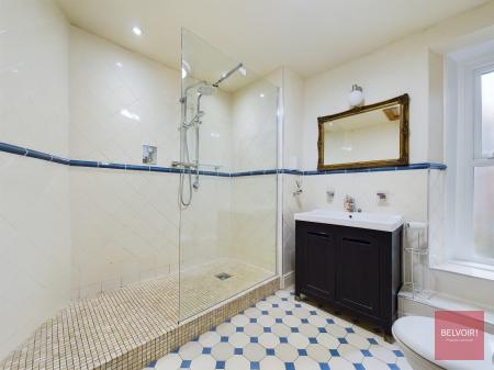 2 bedroom Semi-detached house to let in Newton Road, Mumbles, Swansea, SA3