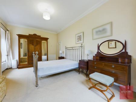 2 bedroom Semi-detached house to let in Newton Road, Mumbles, Swansea, SA3