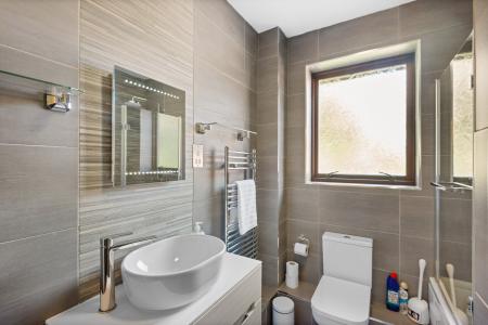 1 bedroom Flat to let in Heath Court, West Cross, Swansea, SA3