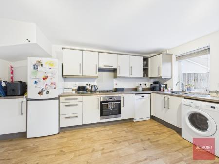 3 bedroom Town house to let in Minotaur Way, Copper Quarter, Swansea, SA1