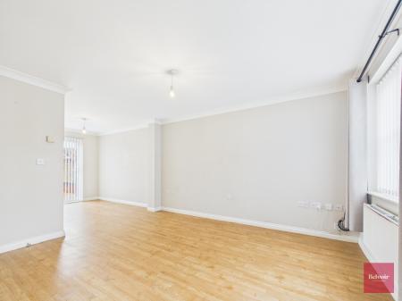 4 bedroom Detached house to let in Herbert Thomas Way, Birchgrove, Swansea, SA7