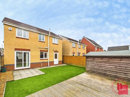 4 bedroom Detached house to let in Herbert Thomas Way, Birchgrove, Swansea, SA7