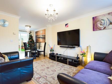 4 bedroom Detached house to let in Herbert Thomas Way, Birchgrove, Swansea, SA7