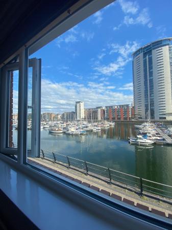 1 bedroom Flat to let in Victoria Quay, Maritime Quarter, Swansea, SA1