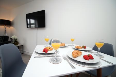 2 bedroom Flat to let in Bellerphon Court, Copper Quarter, Swansea, SA1