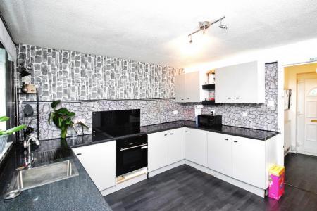 2 bedroom End of terrace house for sale in Heol Gruffydd, Swansea, SA5