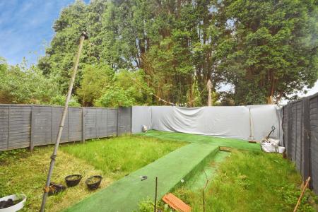 2 bedroom End of terrace house for sale in Heol Gruffydd, Swansea, SA5