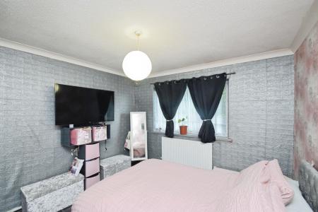 2 bedroom End of terrace house for sale in Heol Gruffydd, Swansea, SA5