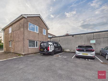 2 bedroom Flat to let in Bishopston Road, Bishopston, Swansea, SA3