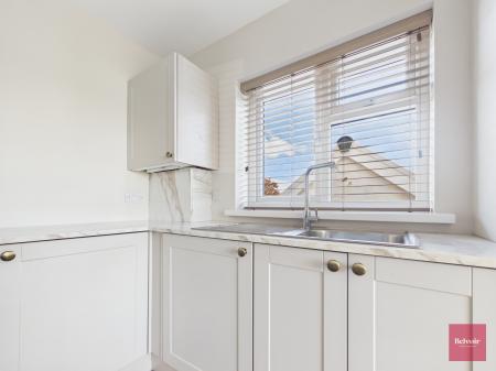 2 bedroom Flat to let in Bishopston Road, Bishopston, Swansea, SA3