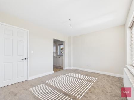 2 bedroom Flat to let in Bishopston Road, Bishopston, Swansea, SA3