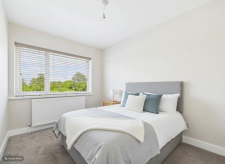 2 bedroom Flat to let in Bishopston Road, Bishopston, Swansea, SA3
