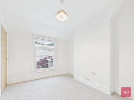 2 bedroom Terraced House to let in Castle Square, Mumbles, Swansea, SA3