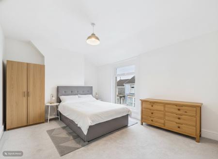 2 bedroom Terraced House to let in Castle Square, Mumbles, Swansea, SA3