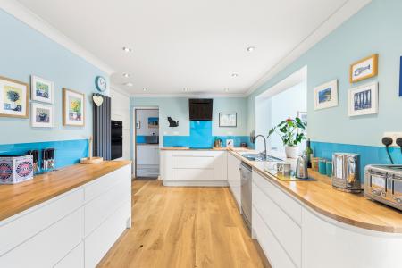 4 bedroom Detached house for sale in Cambridge Road, Langland, Swansea, SA3