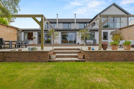 4 bedroom Detached house for sale in Cambridge Road, Langland, Swansea, SA3