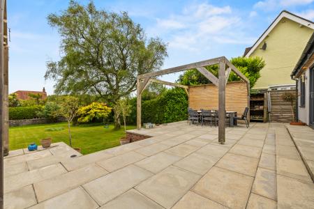 4 bedroom Detached house for sale in Cambridge Road, Langland, Swansea, SA3