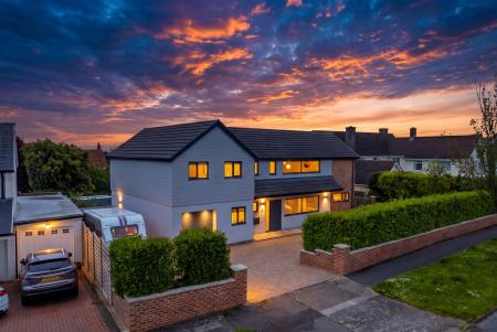 4 bedroom Detached house for sale in Cambridge Road, Langland, Swansea, SA3