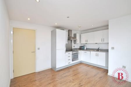 2 bedroom Flat for sale in South Quay, Waterfront, SA1