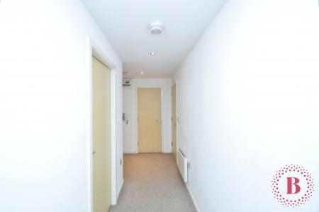 2 bedroom Flat for sale in South Quay, Waterfront, SA1