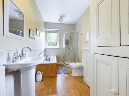 3 bedroom Semi-detached house to let in Slade Road, Newton, Swansea, SA3