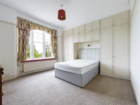 3 bedroom Semi-detached house to let in Slade Road, Newton, Swansea, SA3