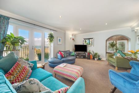 5 bedroom Town house for sale in Mumbles Road, Mumbles, Swansea, SA3
