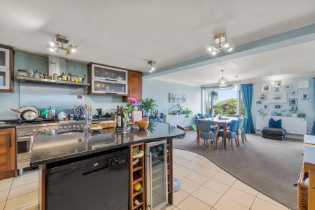 5 bedroom Town house for sale in Mumbles Road, Mumbles, Swansea, SA3