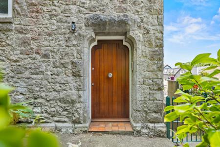 5 bedroom Town house for sale in Mumbles Road, Mumbles, Swansea, SA3