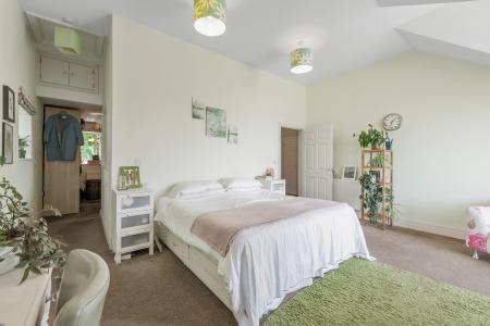 5 bedroom Town house for sale in Mumbles Road, Mumbles, Swansea, SA3
