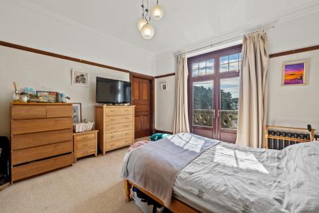 10 bedroom Detached house for sale in Higher Lane, Swansea, SA3