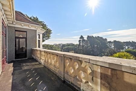 10 bedroom Detached house for sale in Higher Lane, Swansea, SA3