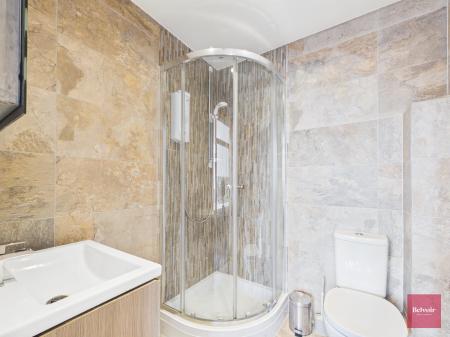 1 bedroom Studio flat to let in College Street, City Centre, Swansea, SA1