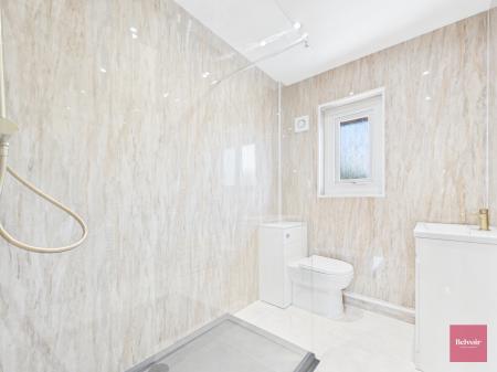 2 bedroom Bungalow to let in Bay View Gardens, Skewen, Neath, SA10