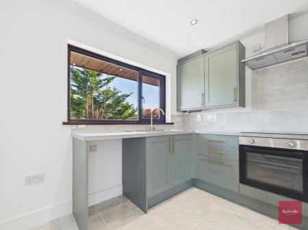 2 bedroom Bungalow to let in Bay View Gardens, Skewen, Neath, SA10