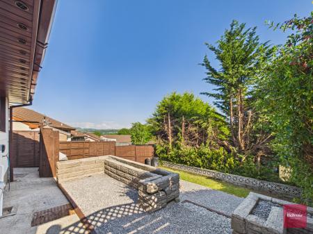 2 bedroom Bungalow to let in Bay View Gardens, Skewen, Neath, SA10