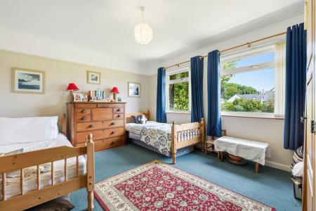 3 bedroom Detached house for sale in Port Eynon, Swansea, SA3