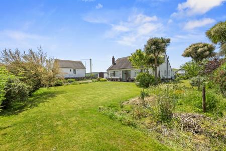3 bedroom Detached house for sale in Port Eynon, Swansea, SA3