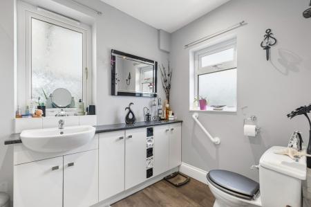3 bedroom Detached house for sale in Port Eynon, Swansea, SA3