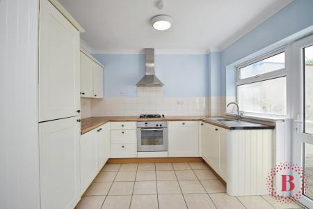 3 bedroom Semi-detached house for sale in Sardis Close, Waunarlwydd, Swansea, SA5
