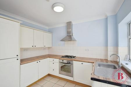 3 bedroom Semi-detached house for sale in Sardis Close, Waunarlwydd, Swansea, SA5