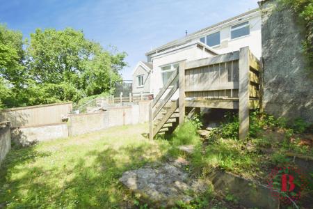 3 bedroom Semi-detached house for sale in Sardis Close, Waunarlwydd, Swansea, SA5