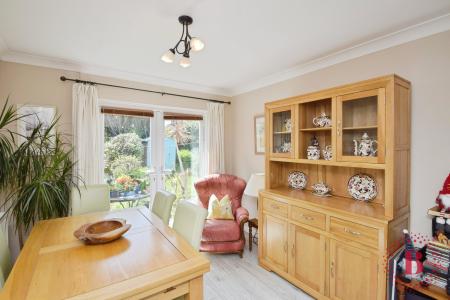 3 bedroom End of terrace house for sale in Lambourne Drive, Newton, Swansea, SA3