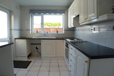 3 bedroom Semi-detached house to let in Middle Road, Gendros, Swansea, SA5