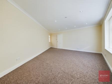 2 bedroom Flat to let in CaeBricks Road, Cwmdu, Swansea, SA5
