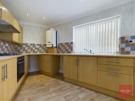 2 bedroom Flat to let in CaeBricks Road, Cwmdu, Swansea, SA5