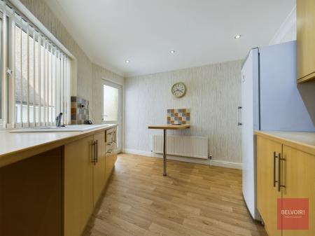 2 bedroom Flat to let in CaeBricks Road, Cwmdu, Swansea, SA5